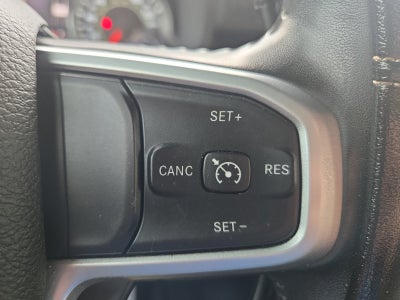 2021 RAM 1500 Big Horn Crew Cab 4x4 5'7" Box