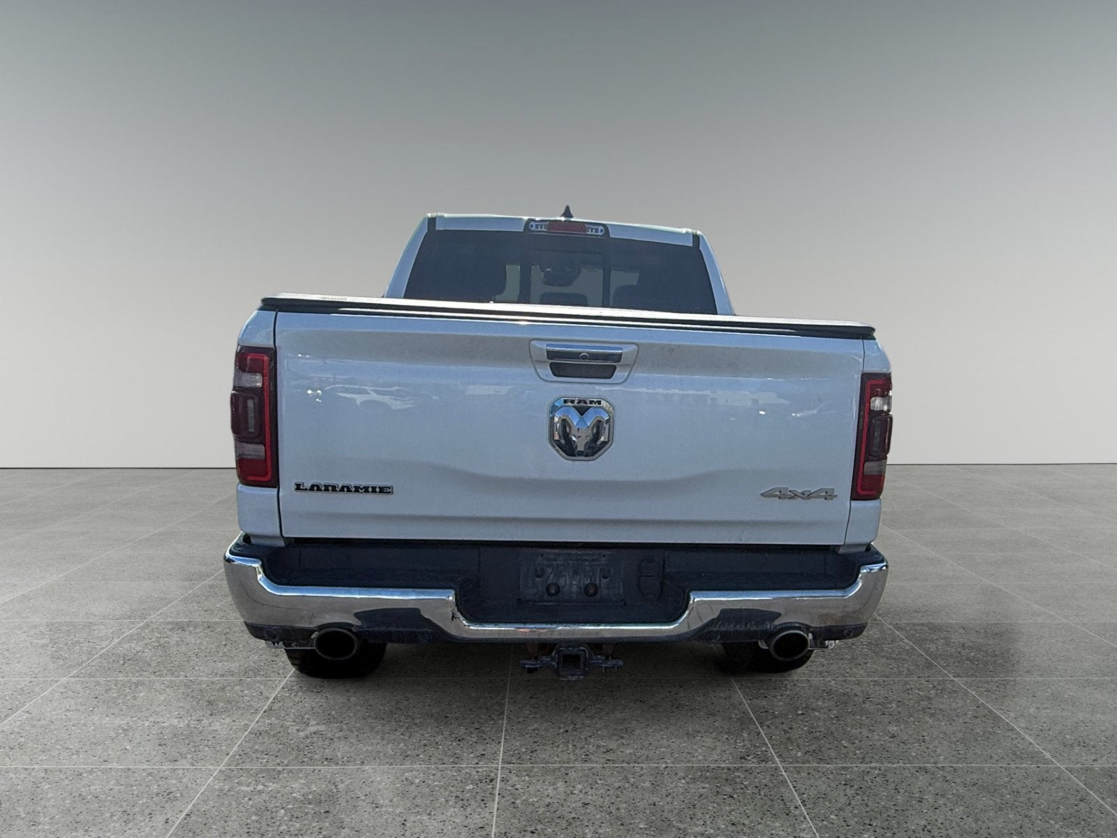 2022 RAM 1500 Laramie Crew Cab 4x4 5'7" Box