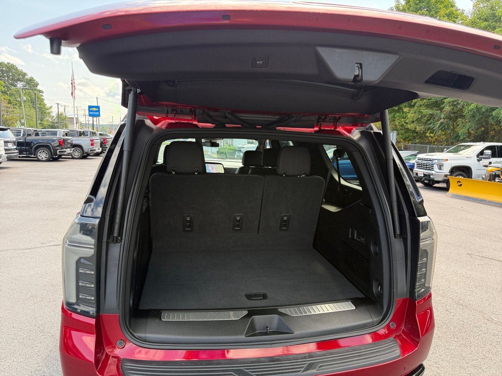 2025 Chevrolet Suburban Z71