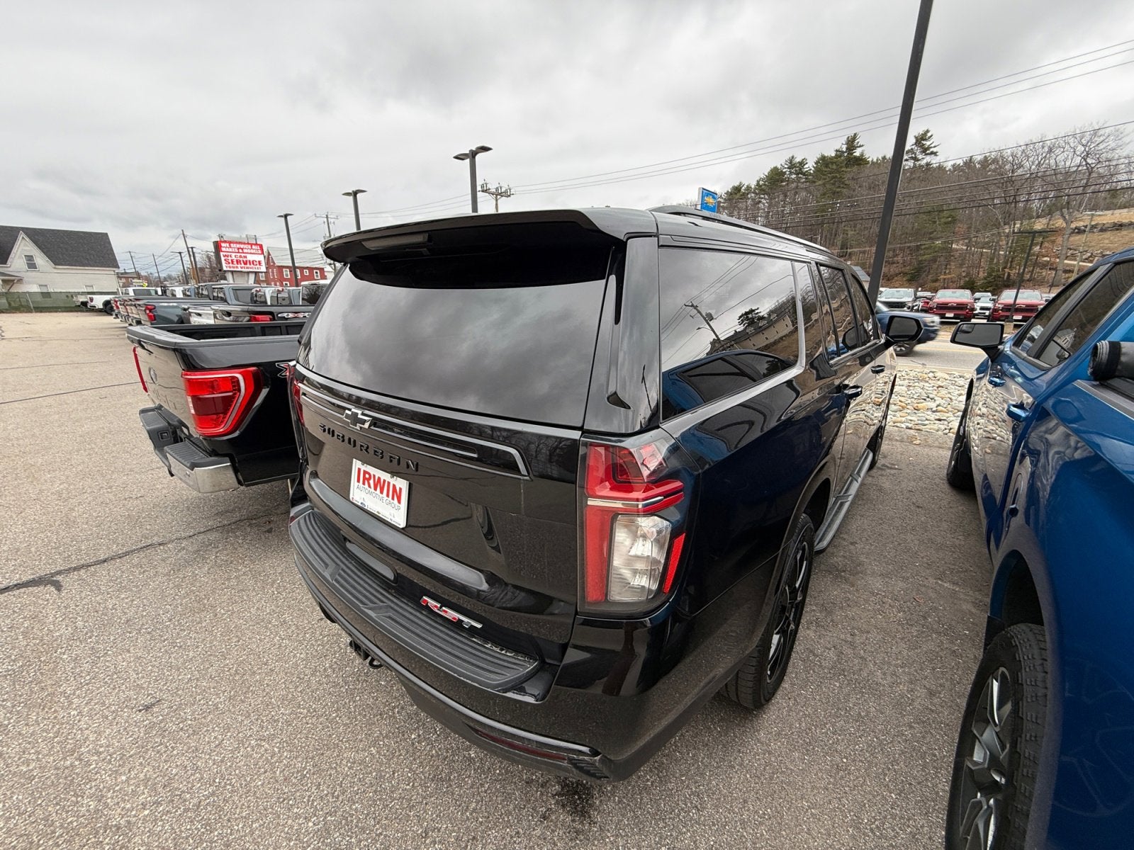 2023 Chevrolet Suburban RST