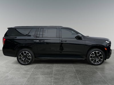 2023 Chevrolet Suburban RST