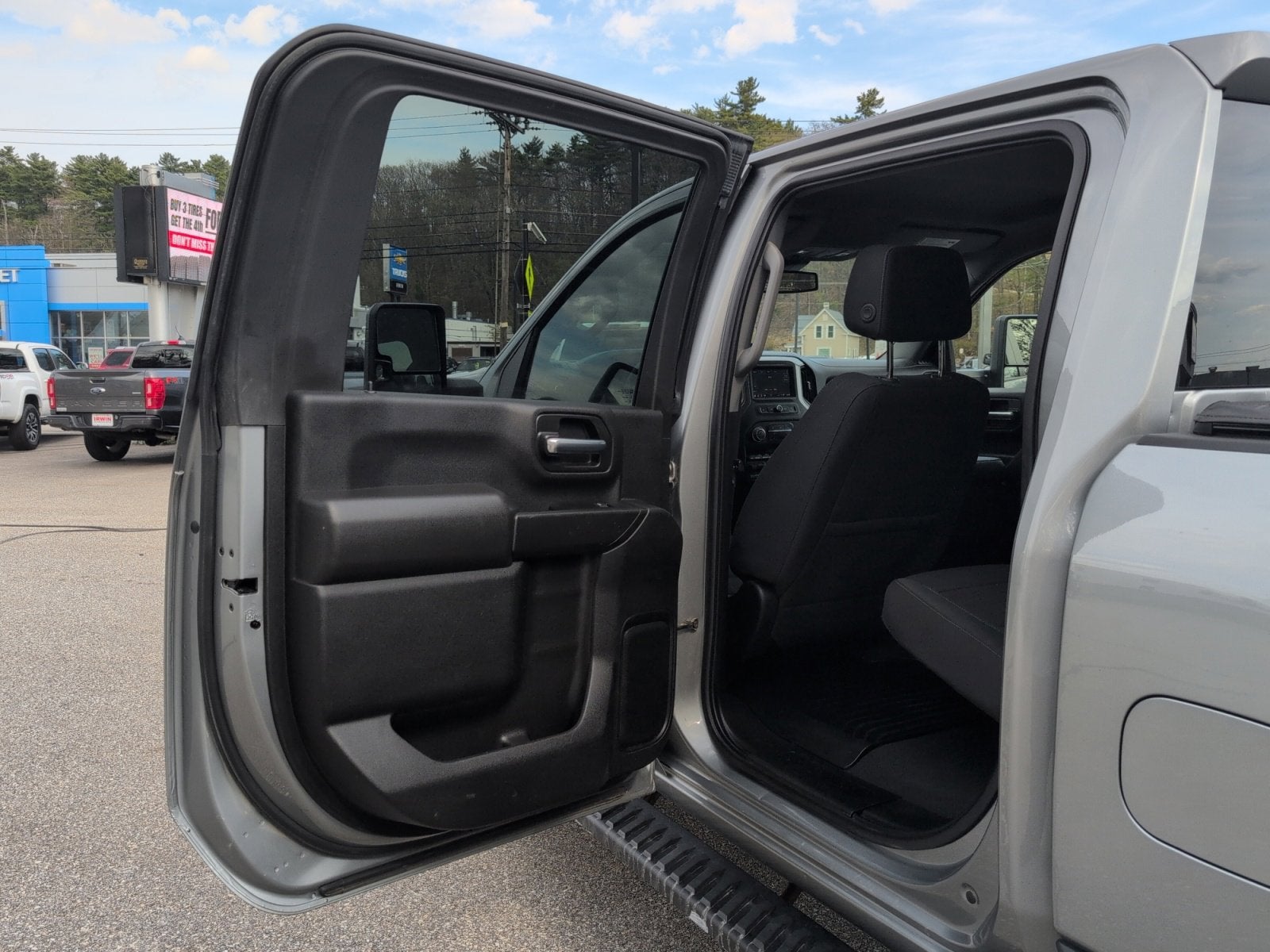 2024 Chevrolet Silverado 2500 HD Custom