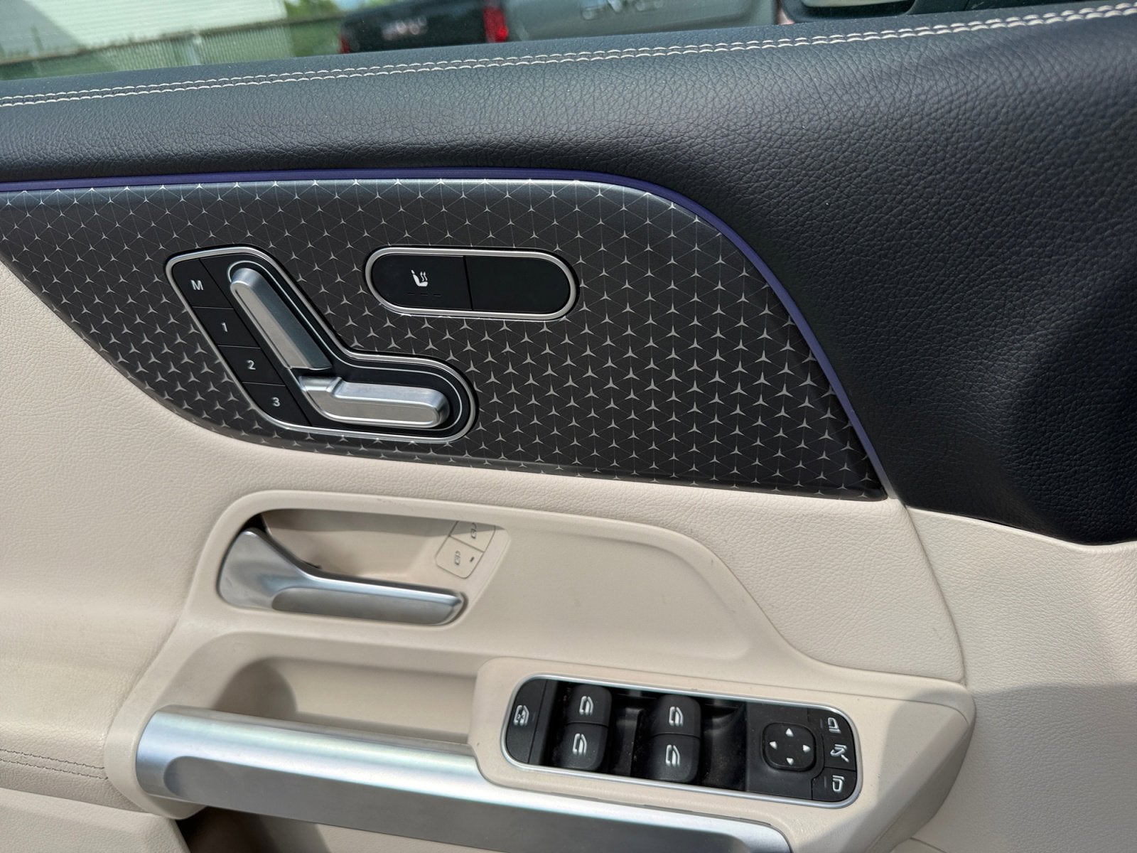 2024 Mercedes-Benz GLB 250 4MATIC®
