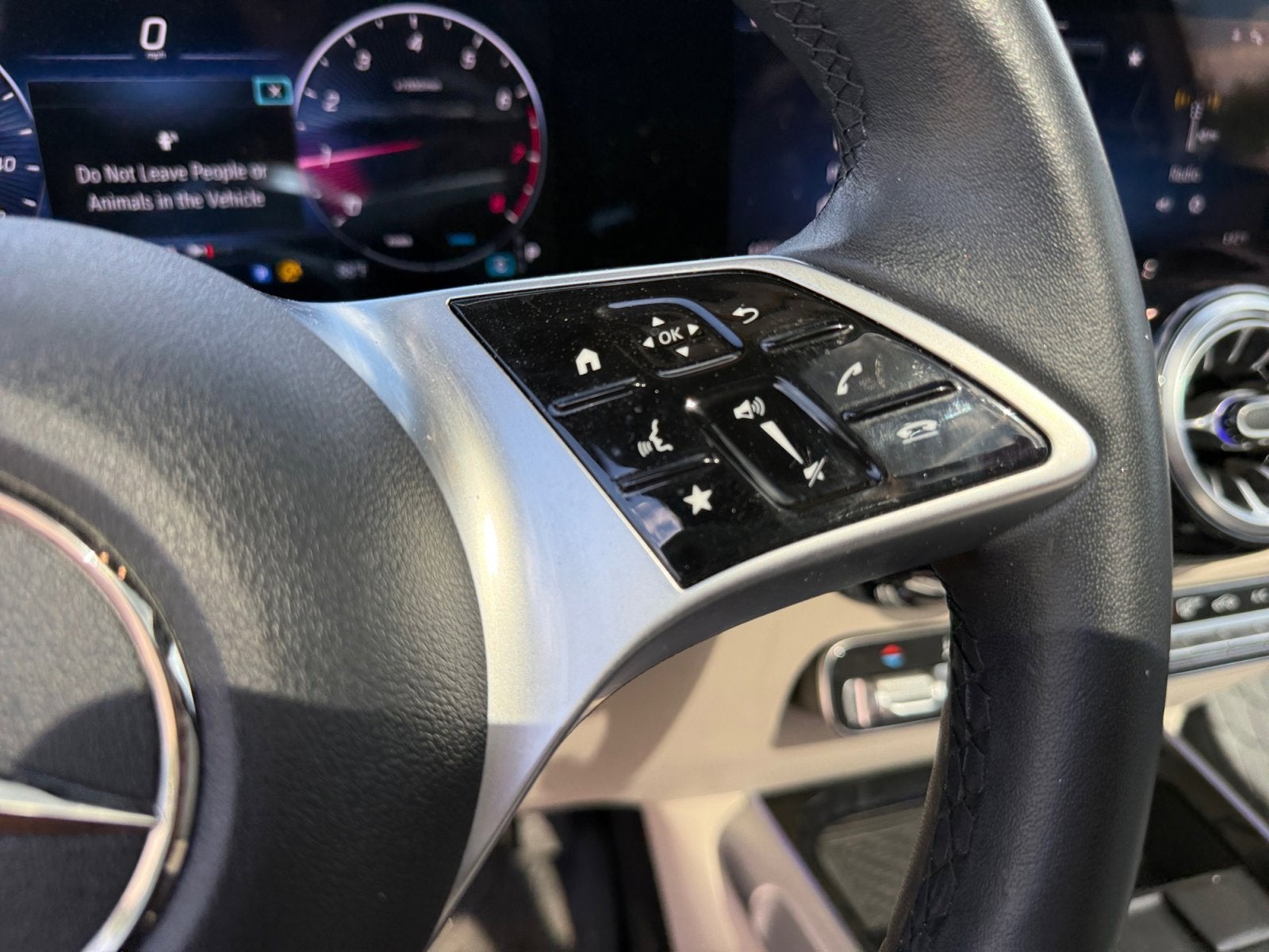 2024 Mercedes-Benz GLB 250 4MATIC®
