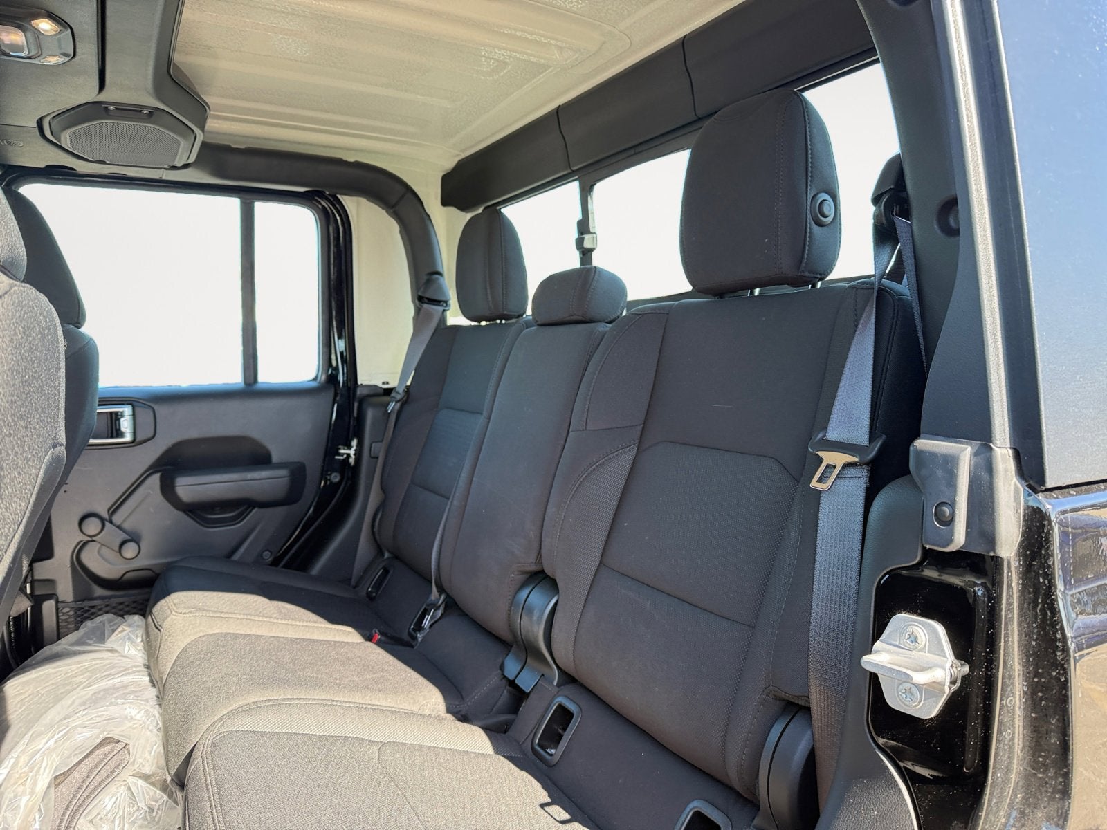 2023 Jeep Gladiator Sport