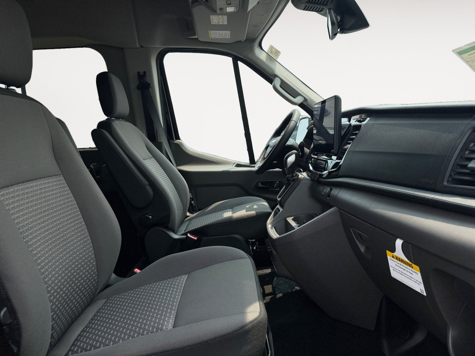 2026 Ford Transit Passenger Wagon XLT