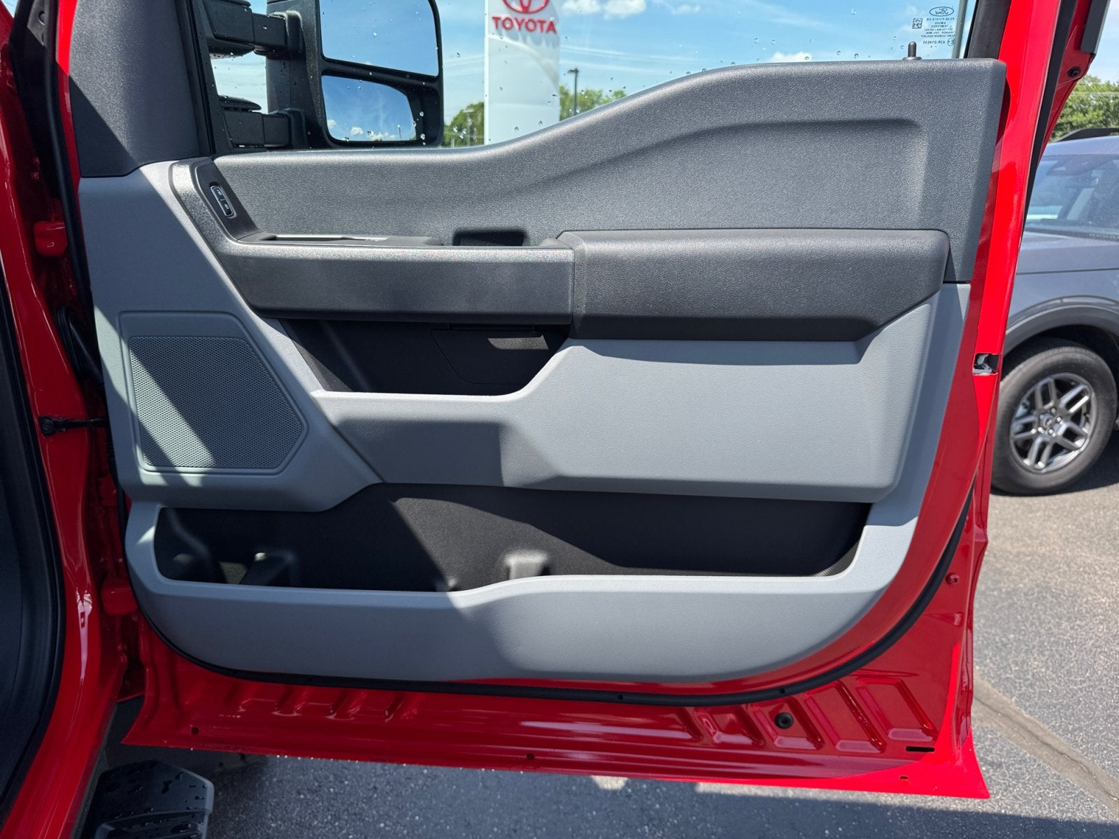 2026 Ford Super Duty F-600 DRW XL