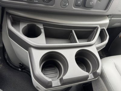 2025 Ford E-Series Cutaway E-450 DRW