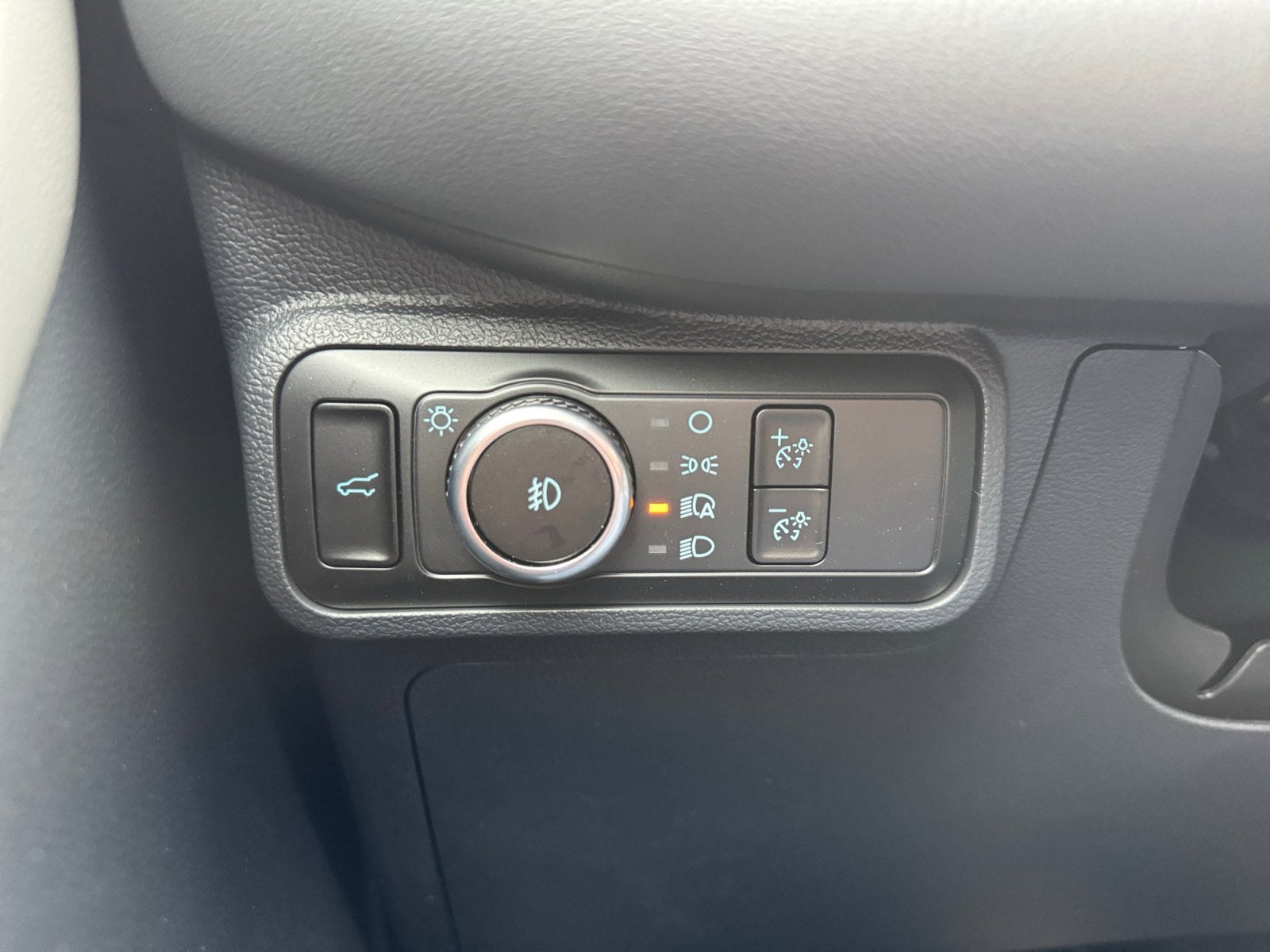 2026 Ford Explorer Active with 200A Pkg