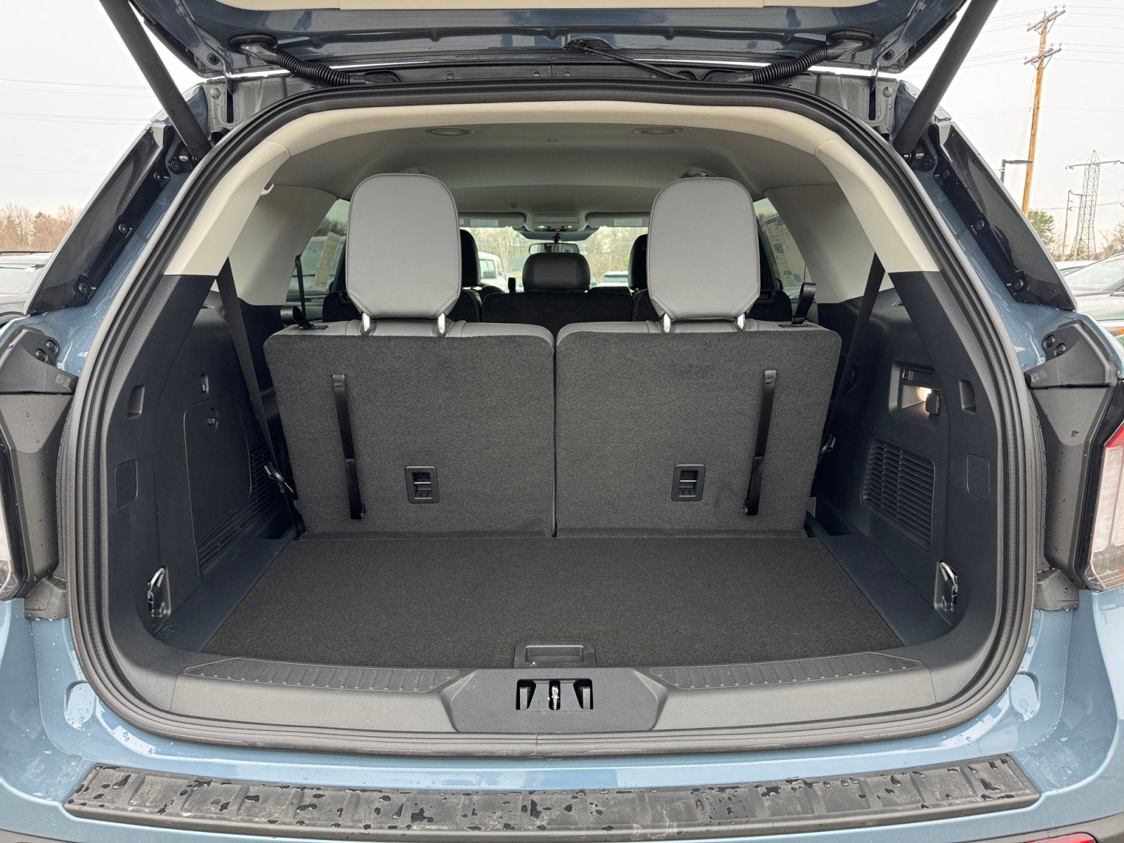 2026 Ford Explorer Active with 200A Pkg