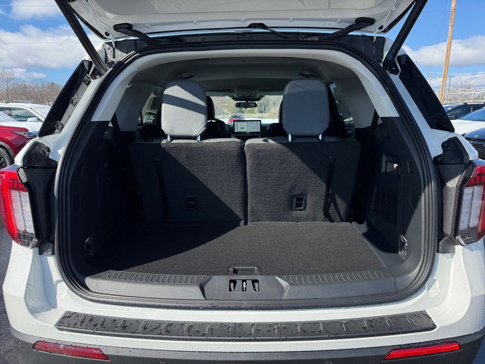 2026 Ford Explorer Active with 200A Pkg