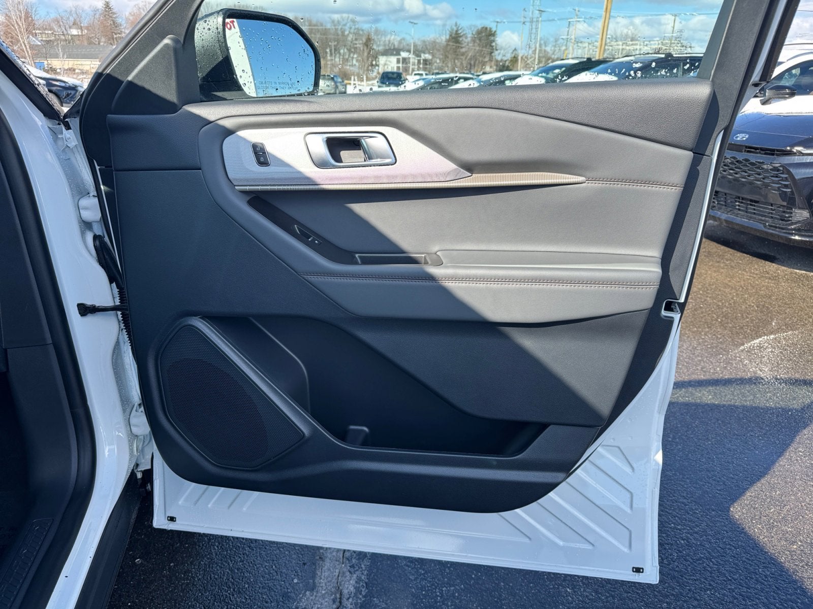 2026 Ford Explorer Active with 200A Pkg