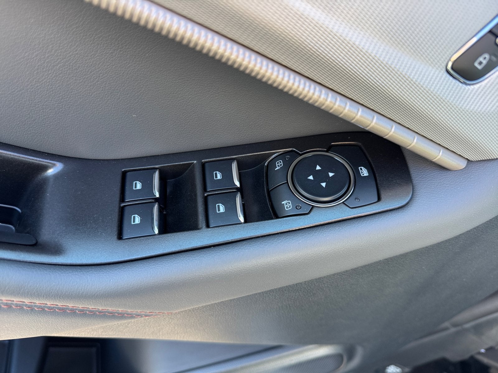 2026 Ford Explorer Active with 200A Pkg