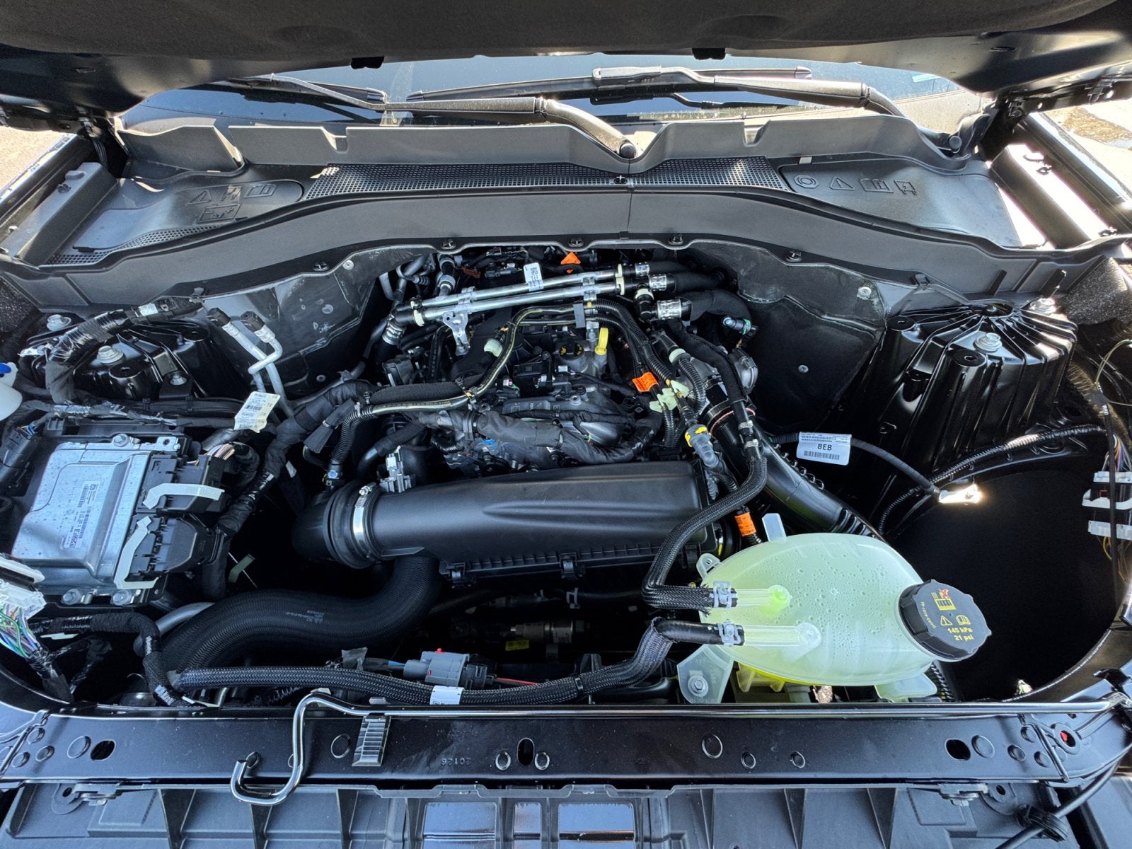 2027 Ford Explorer Active with 200A Pkg
