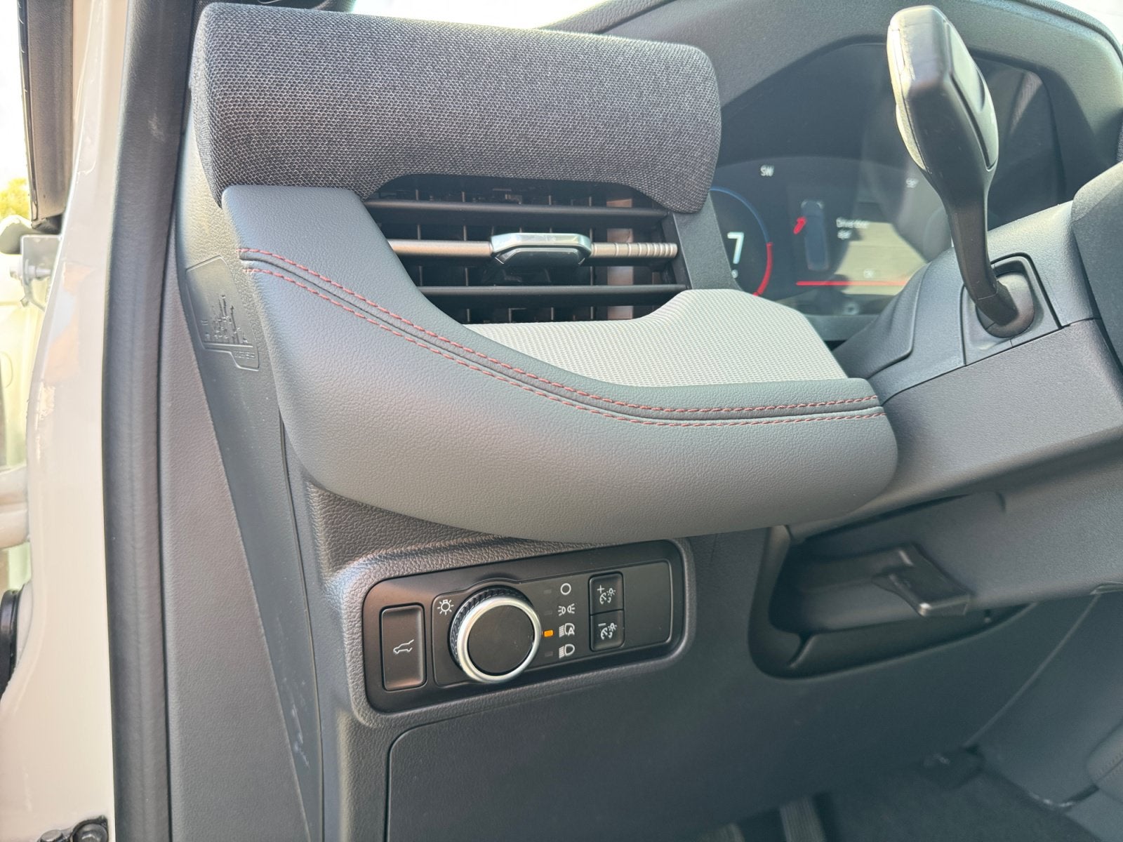 2027 Ford Explorer Active with 200A Pkg