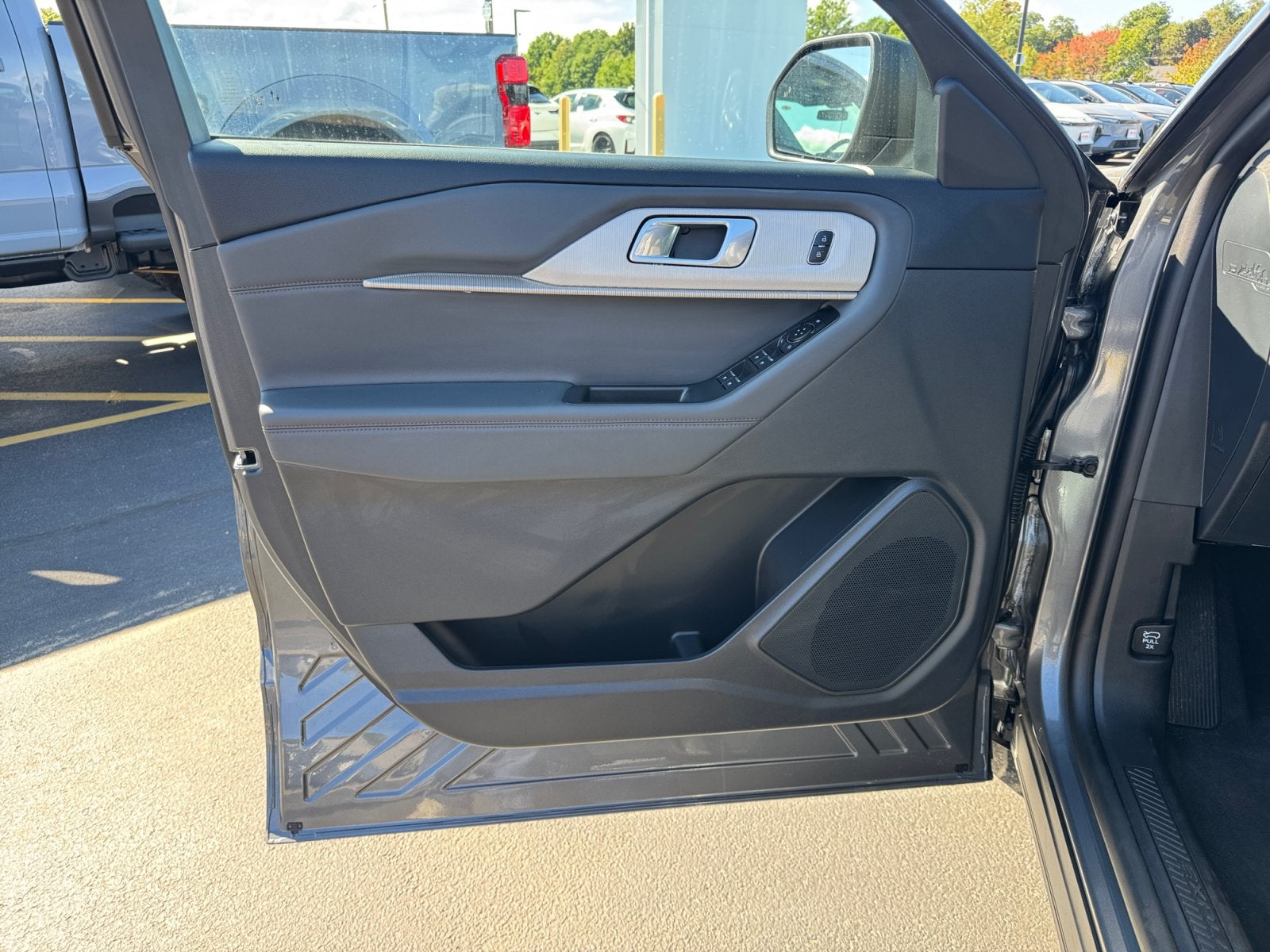 2026 Ford Explorer Active with 200A Pkg
