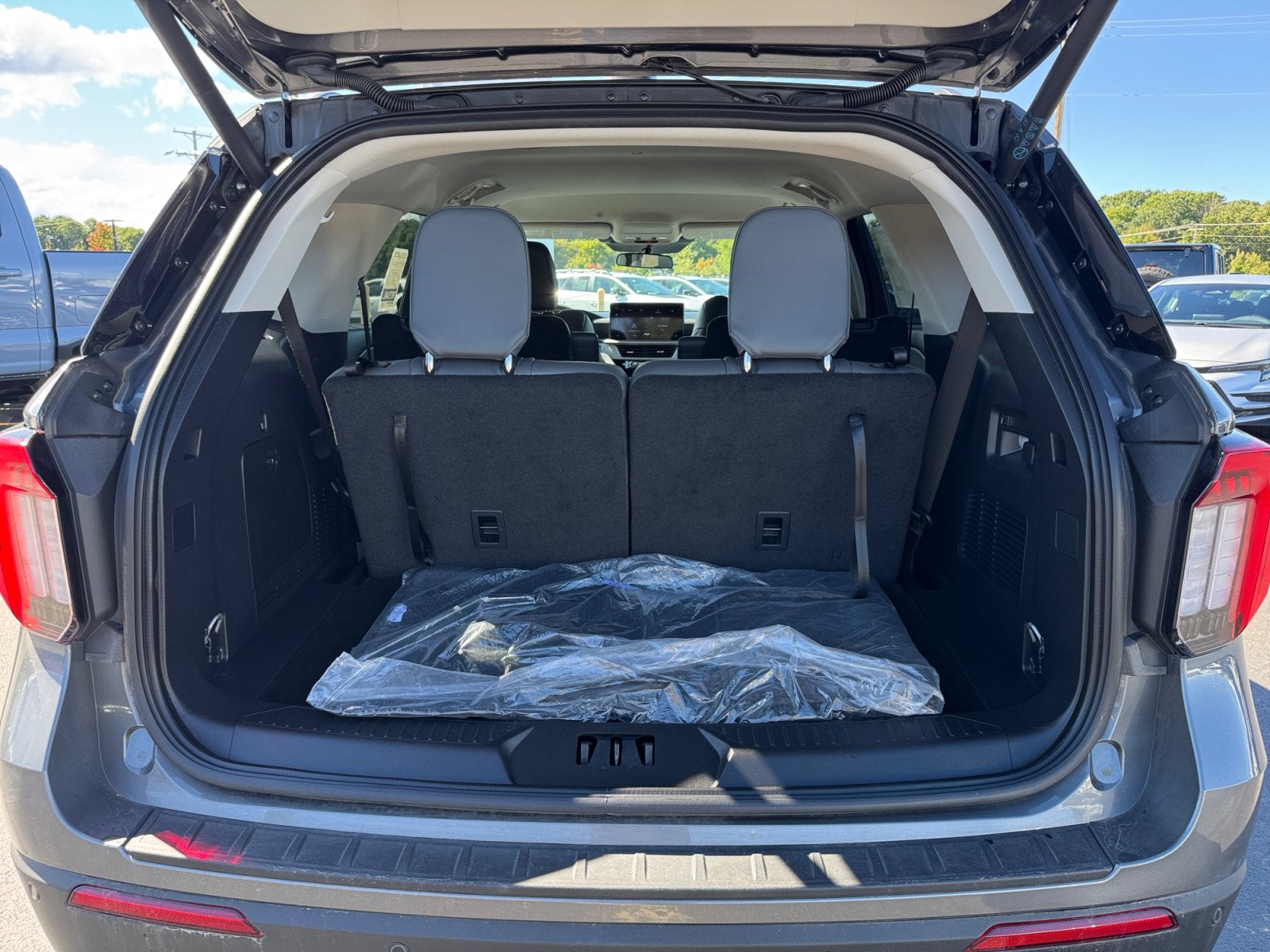 2026 Ford Explorer Active with 200A Pkg