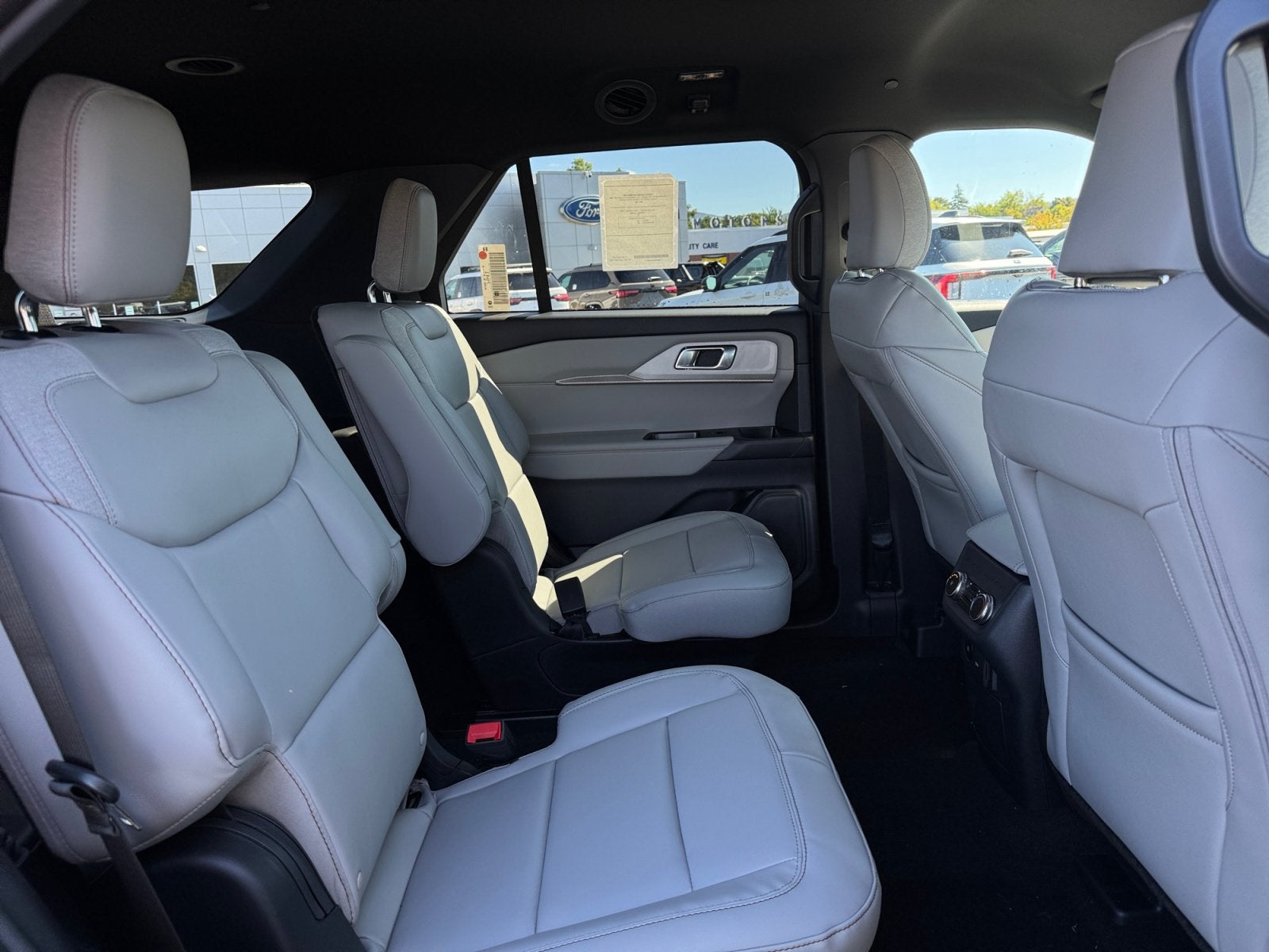 2027 Ford Explorer Active with 200A Pkg