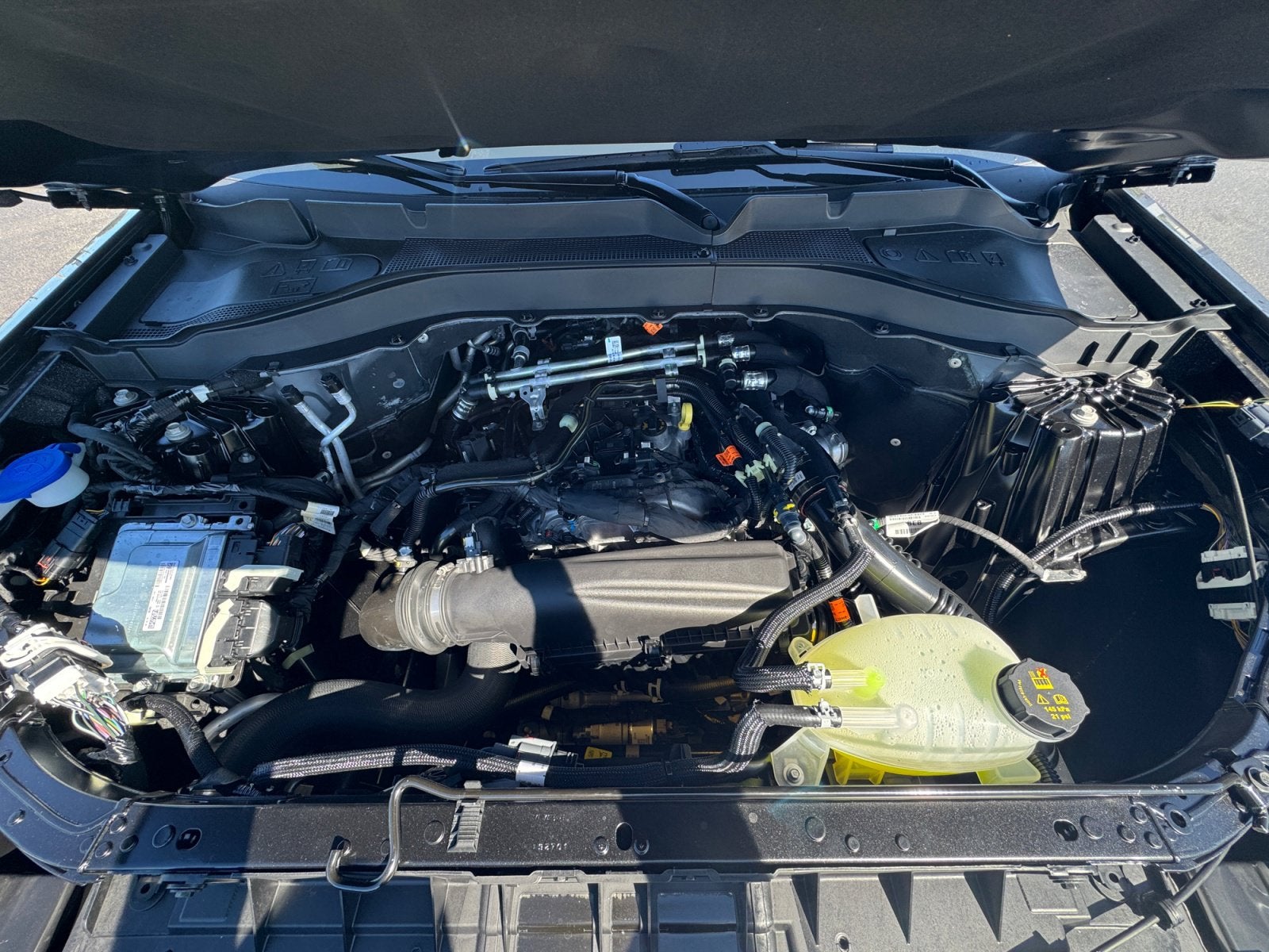 2027 Ford Explorer Active with 200A Pkg