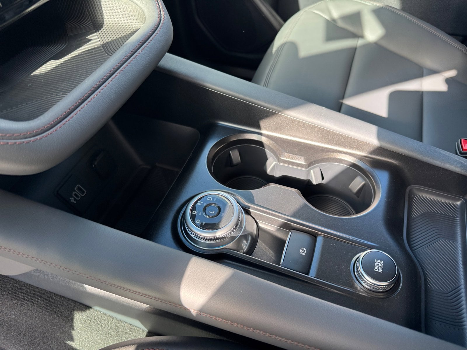 2026 Ford Explorer Active with 200A Pkg