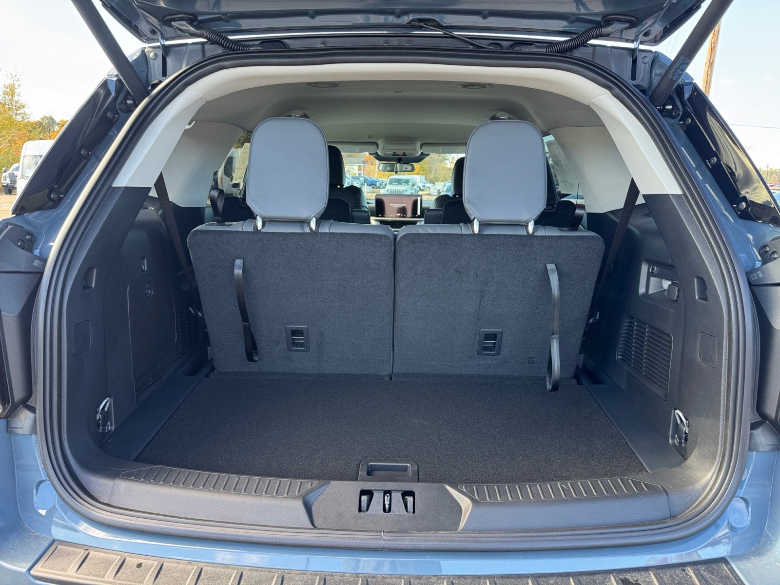 2026 Ford Explorer Active with 200A Pkg