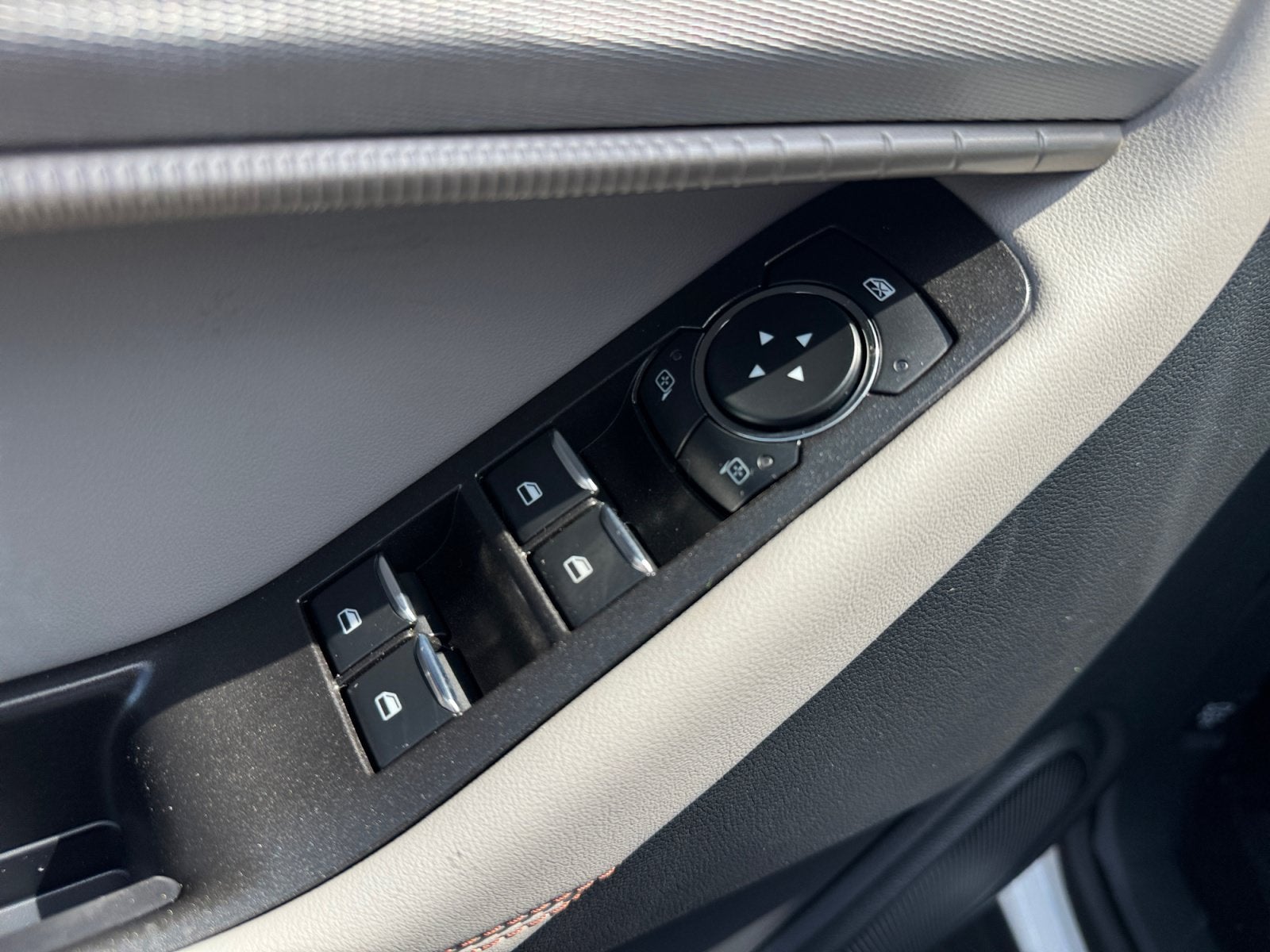 2026 Ford Explorer Active with 200A Pkg