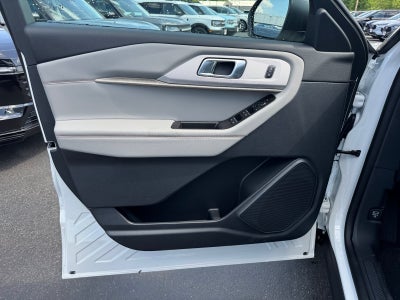 2026 Ford Explorer Active with 200A Pkg