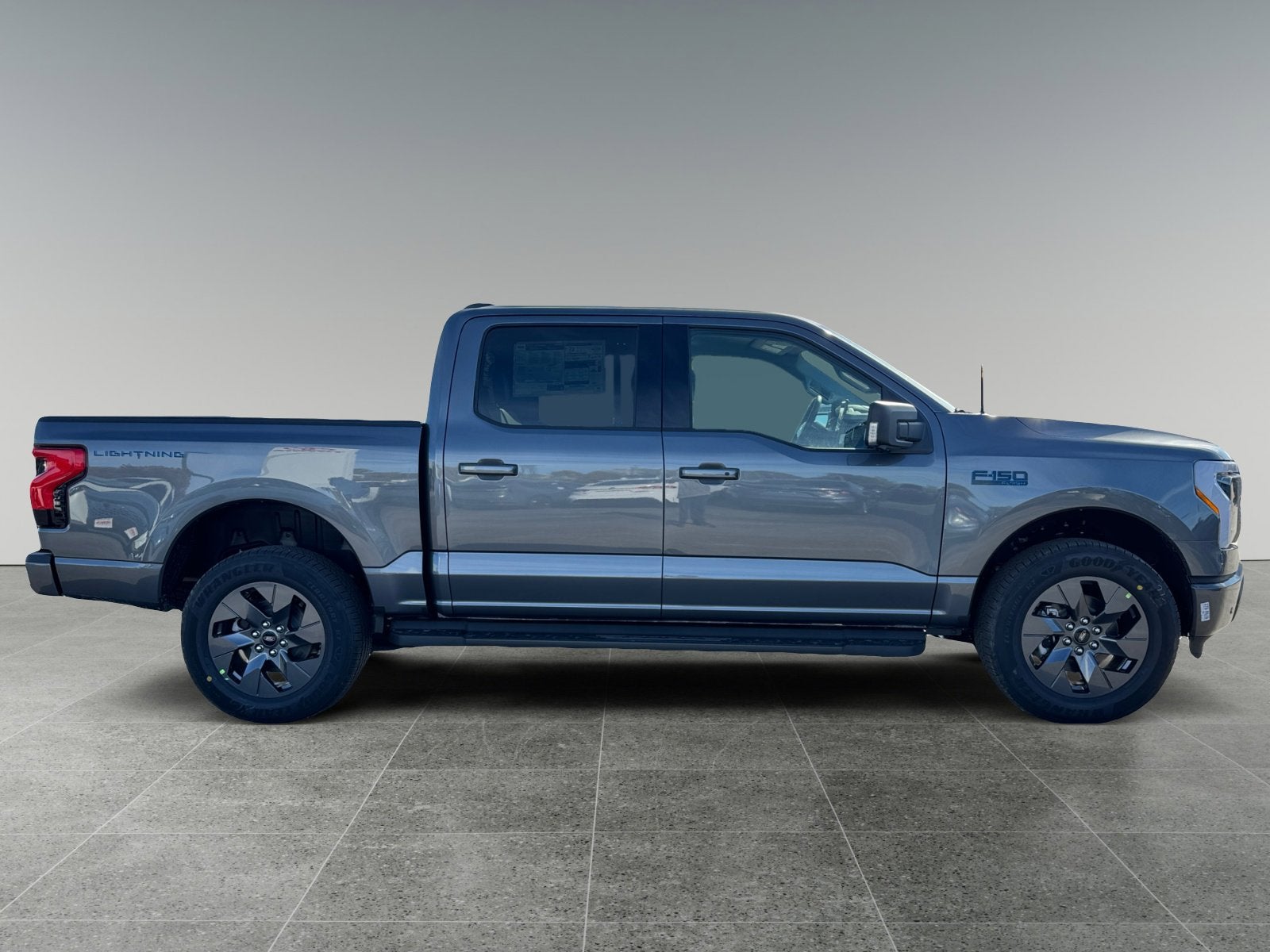 2025 Ford F-150 Lightning Flash