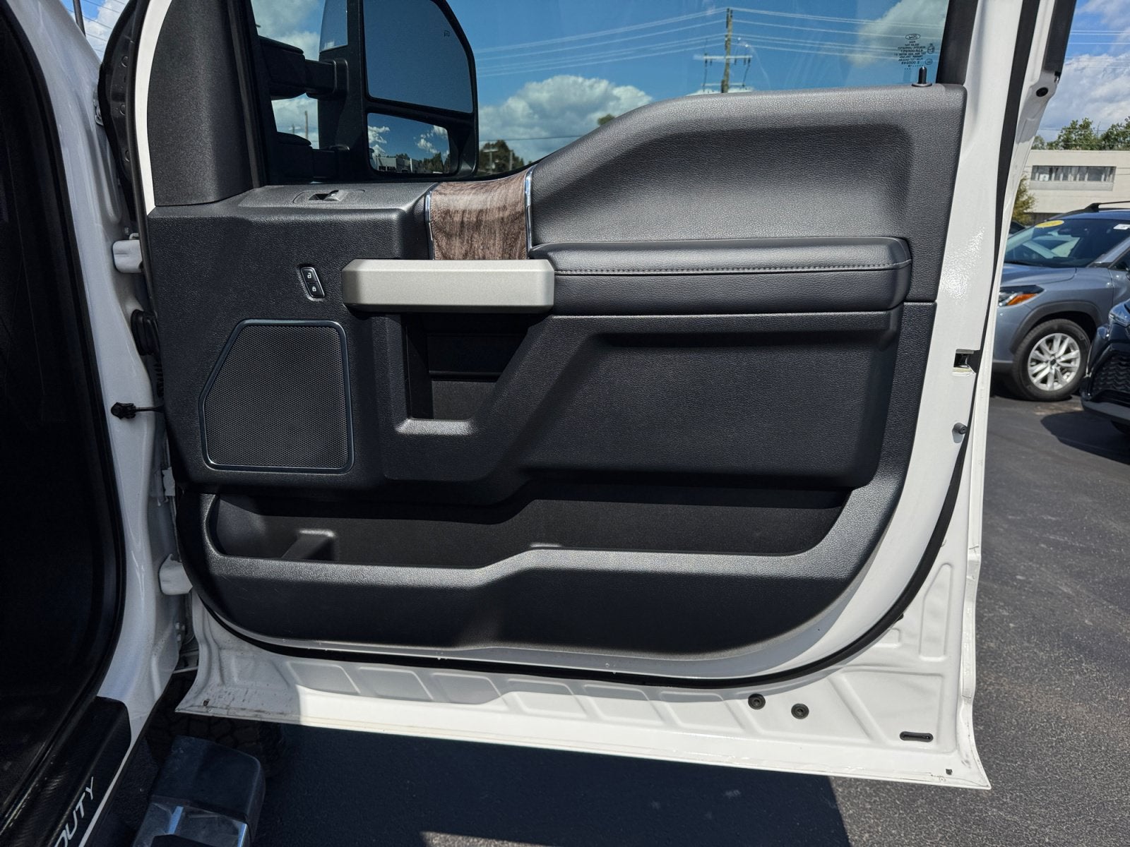 2018 Ford Super Duty F-250 SRW LARIAT