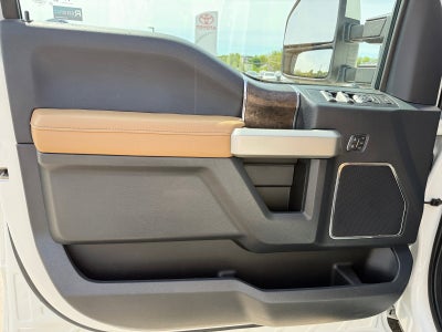 2022 Ford Super Duty F-250 SRW LARIAT