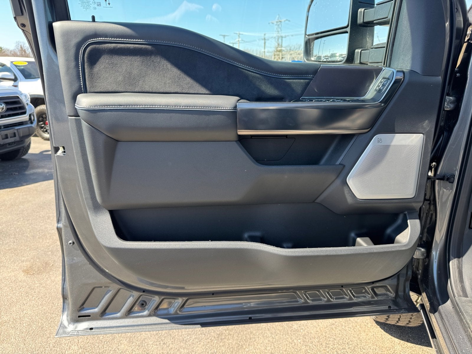 2026 Ford Super Duty F-250 SRW Platinum