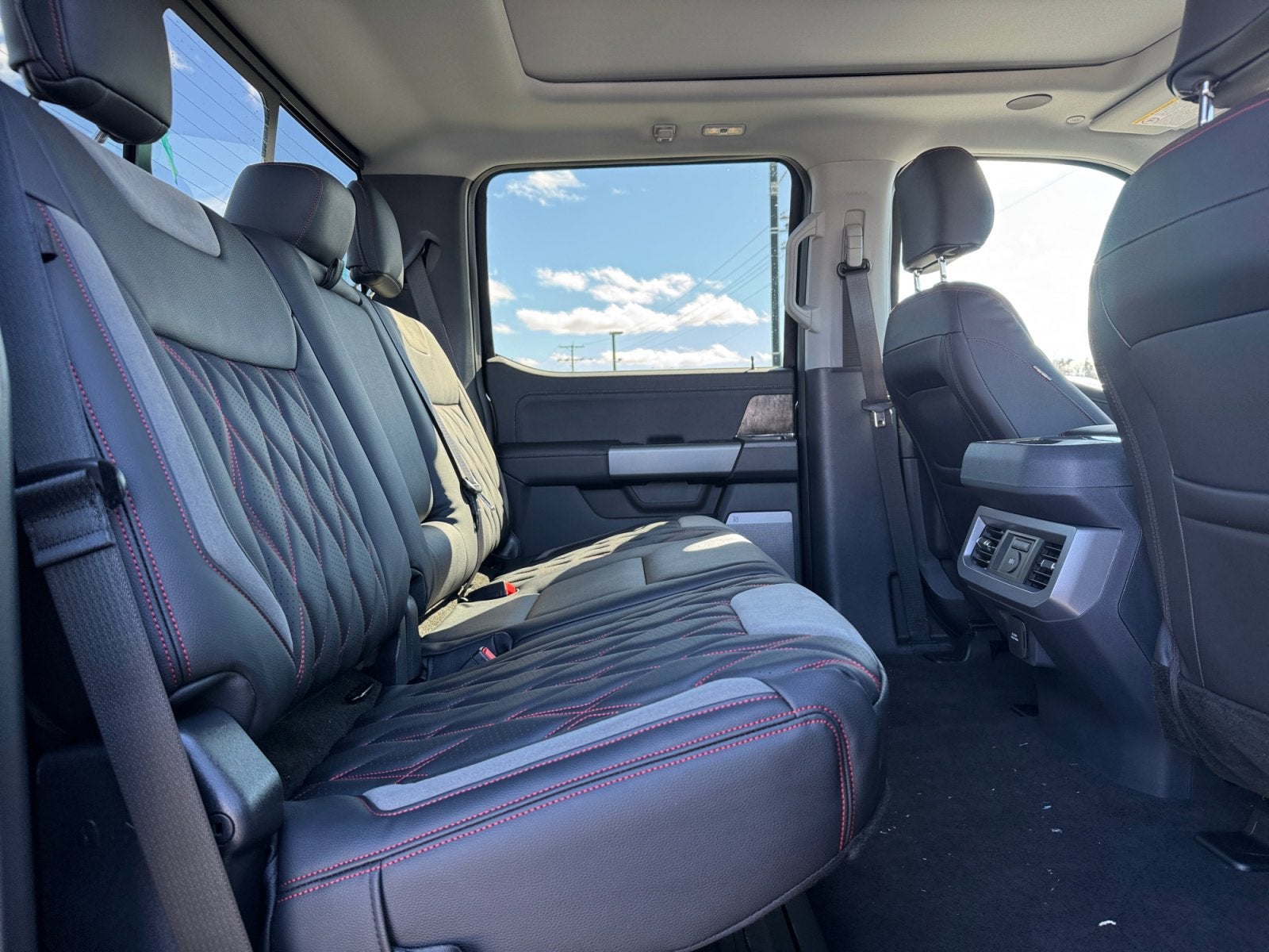 2026 Ford Super Duty F-250 SRW F-250® Lariat®