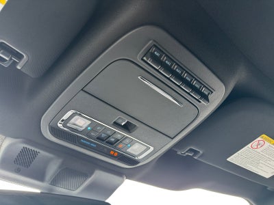 2027 Ford Super Duty F-250 SRW Platinum