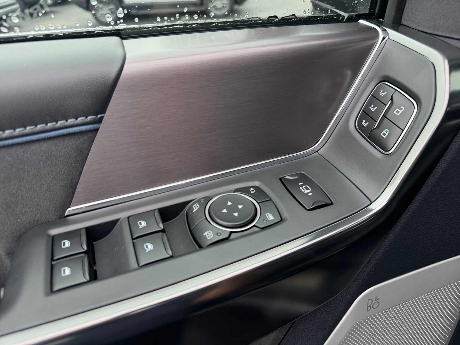 2027 Ford Super Duty F-250 SRW Platinum