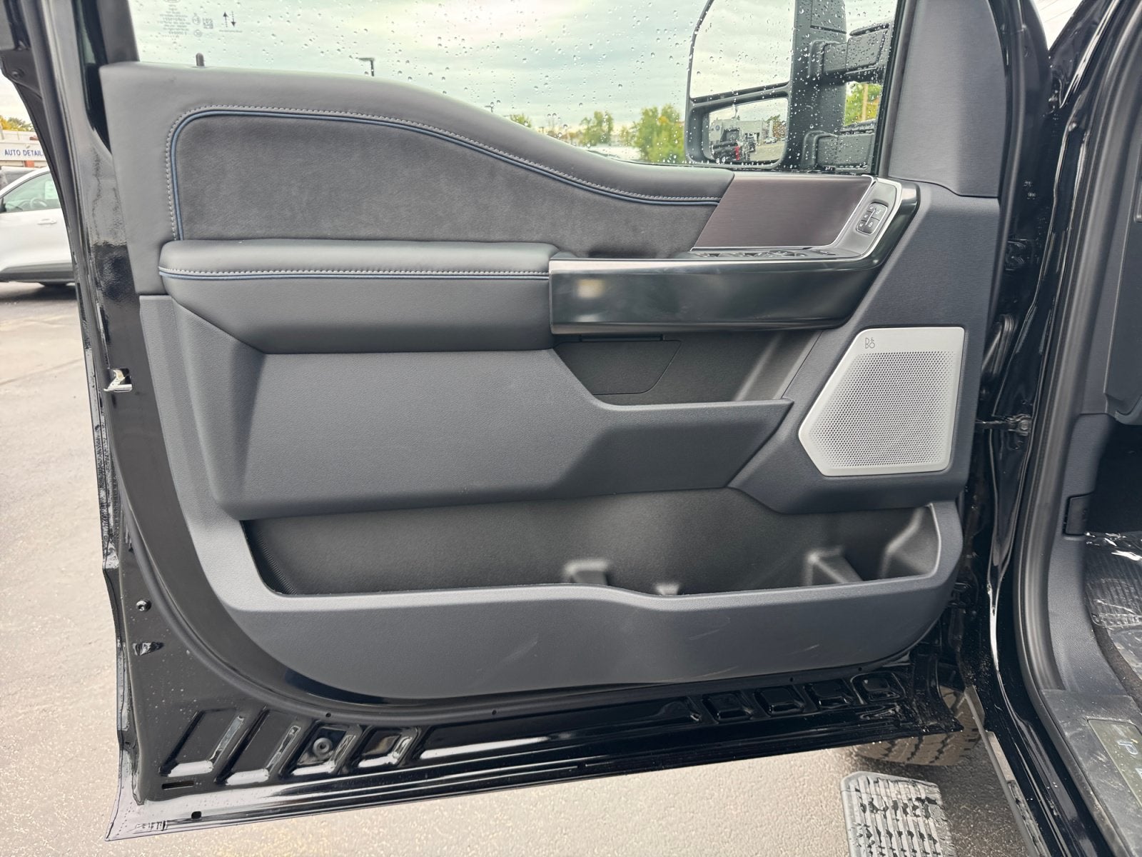 2027 Ford Super Duty F-250 SRW Platinum
