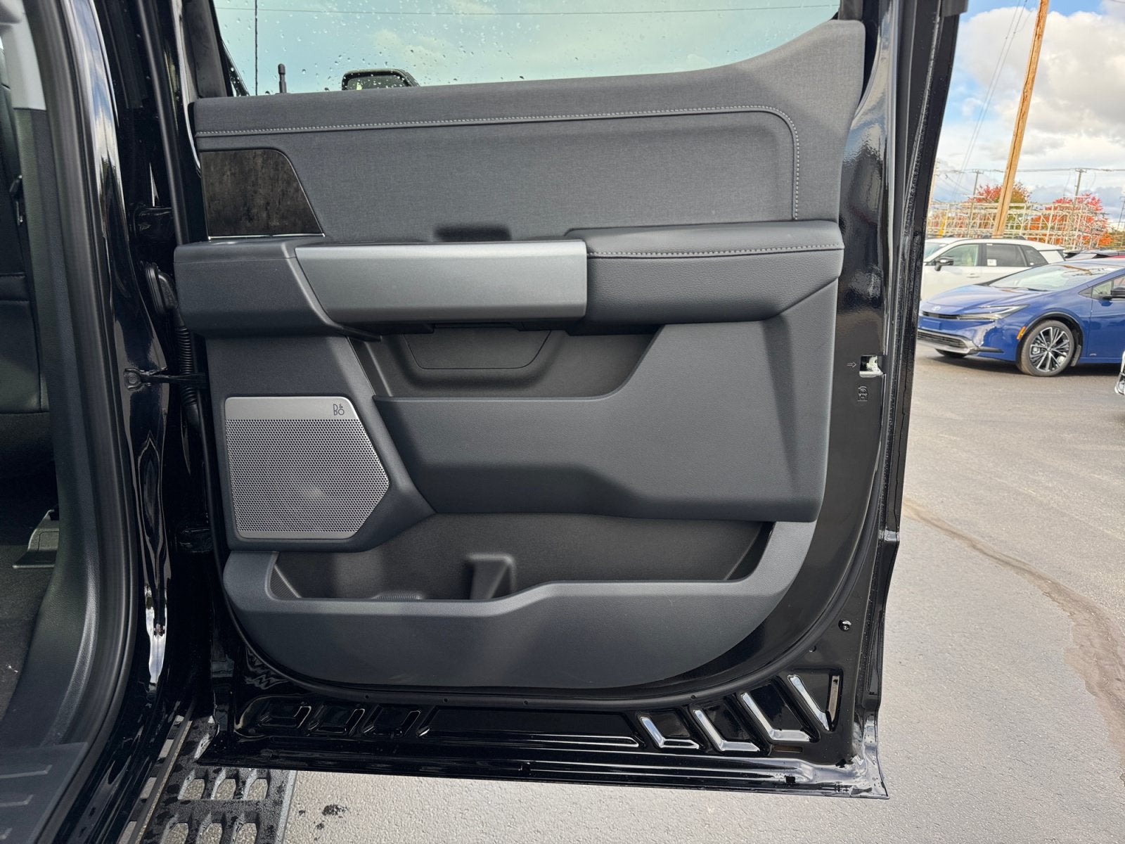 2027 Ford Super Duty F-250 SRW LARIAT