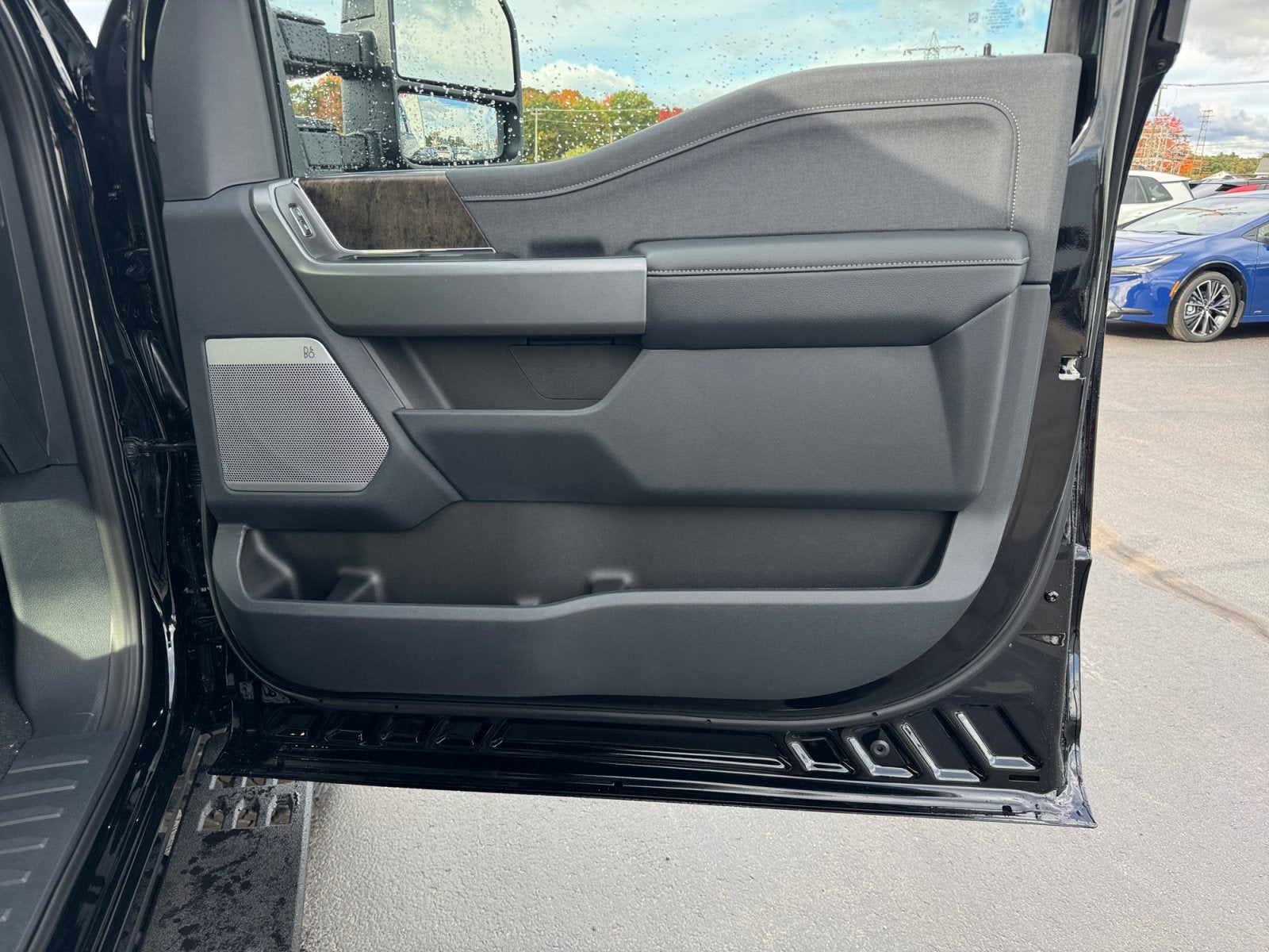 2027 Ford Super Duty F-250 SRW LARIAT