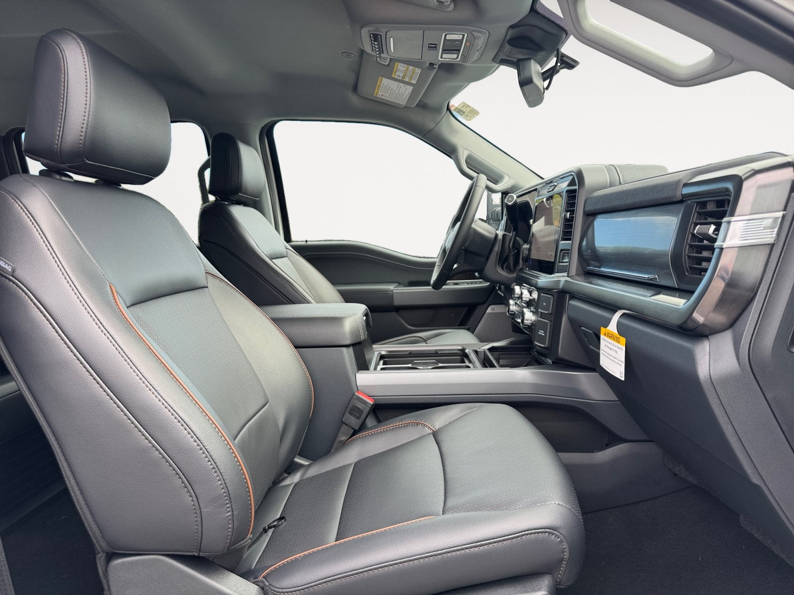 2027 Ford Super Duty F-250 SRW F-250® Lariat®
