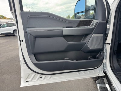2027 Ford Super Duty F-250 SRW F-250® Lariat®