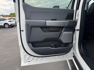 2027 Ford Super Duty F-250 SRW F-250® Lariat®