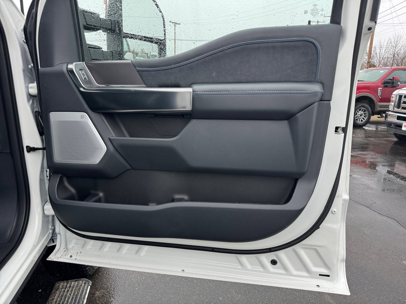 2026 Ford Super Duty F-350 SRW Platinum