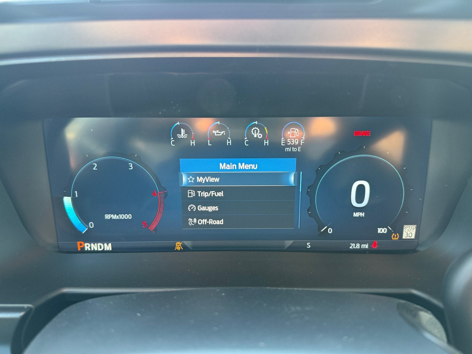 2027 Ford Super Duty F-350 SRW LARIAT