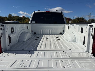 2027 Ford Super Duty F-350 SRW F-350® King Ranch®