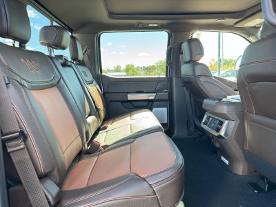 2027 Ford Super Duty F-350 SRW F-350® King Ranch®