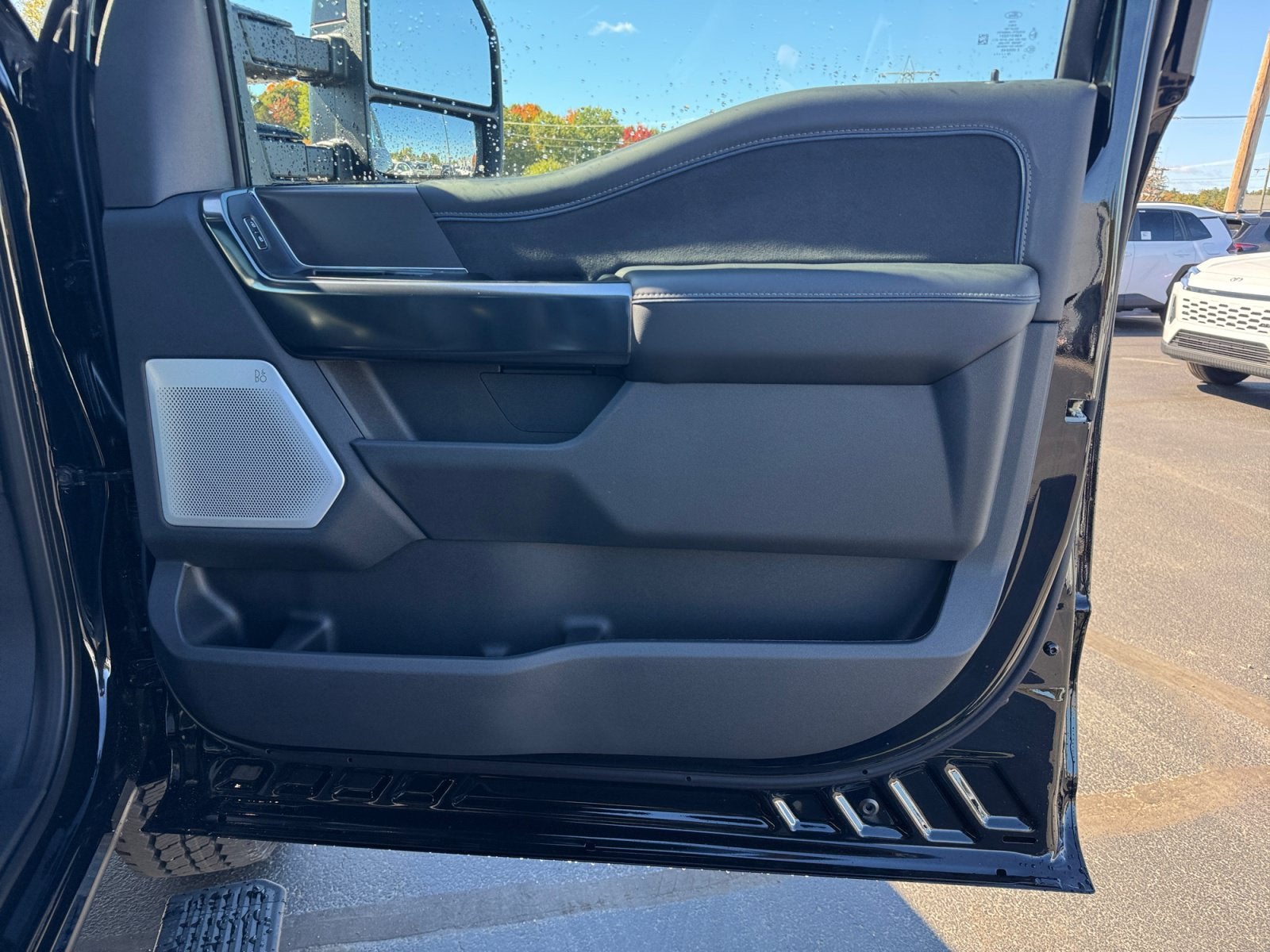 2027 Ford Super Duty F-350 SRW Platinum