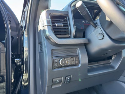2027 Ford Super Duty F-350 SRW Platinum