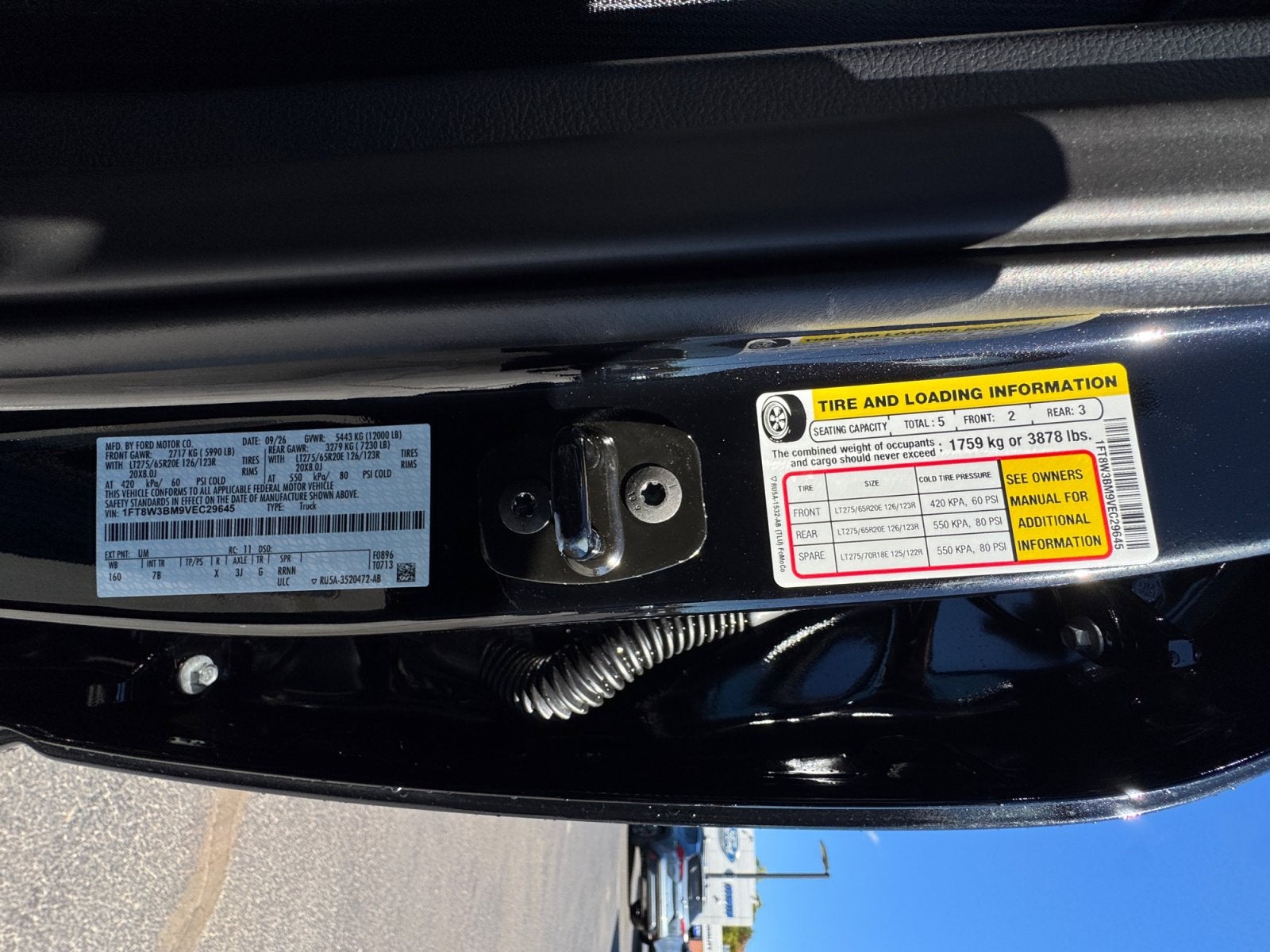 2027 Ford Super Duty F-350 SRW Platinum