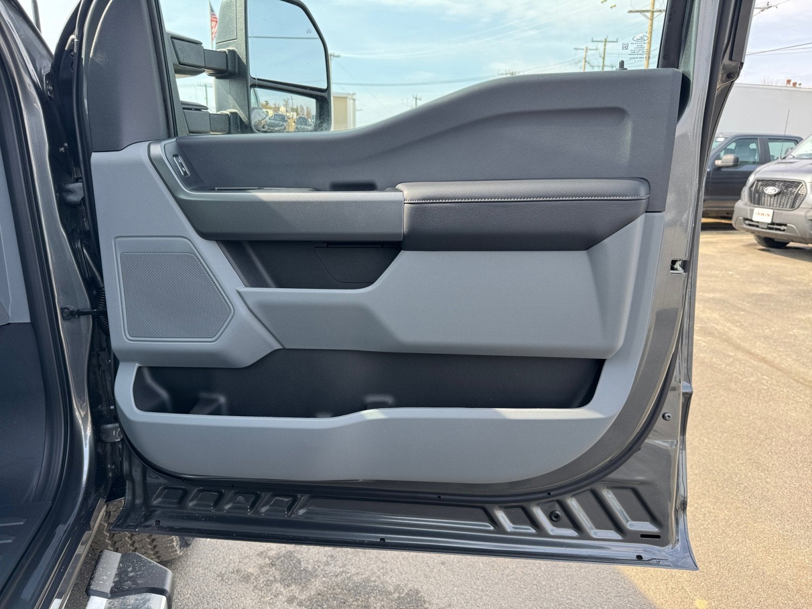 2026 Ford Super Duty F-350 SRW XLT