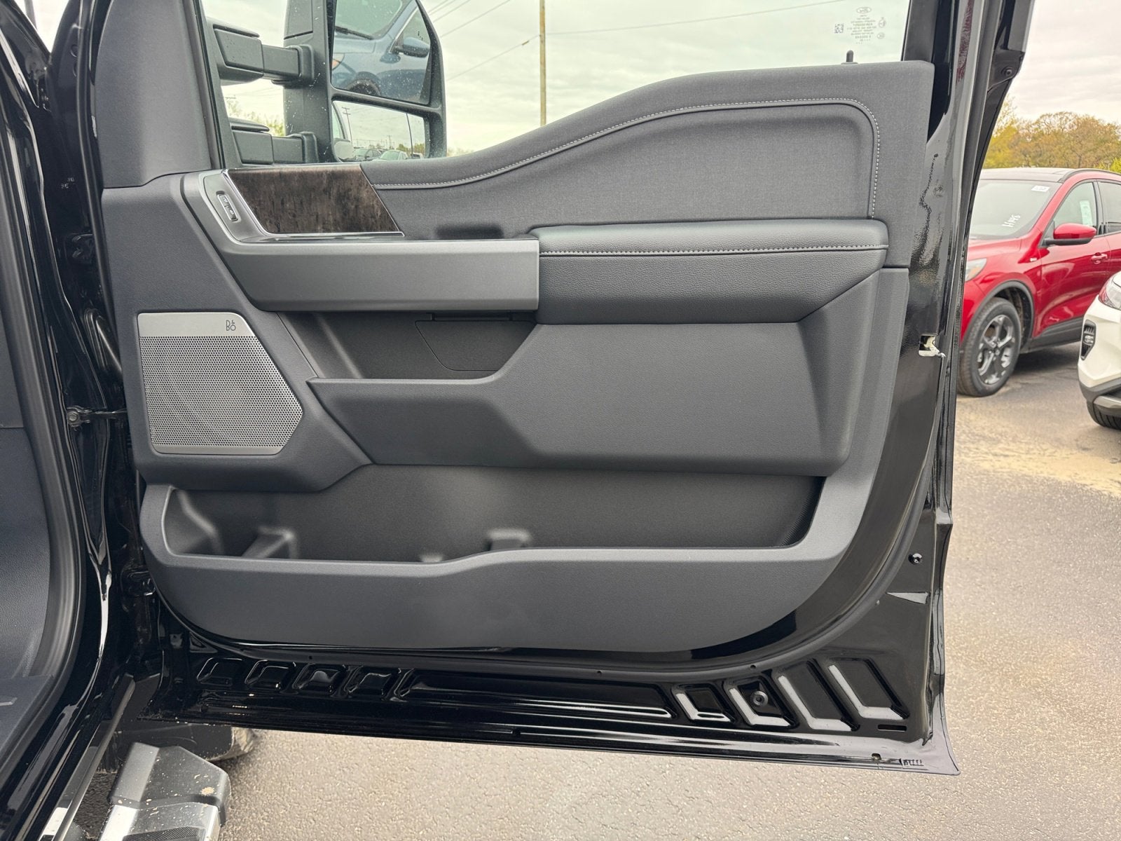 2026 Ford Super Duty F-350 SRW LARIAT
