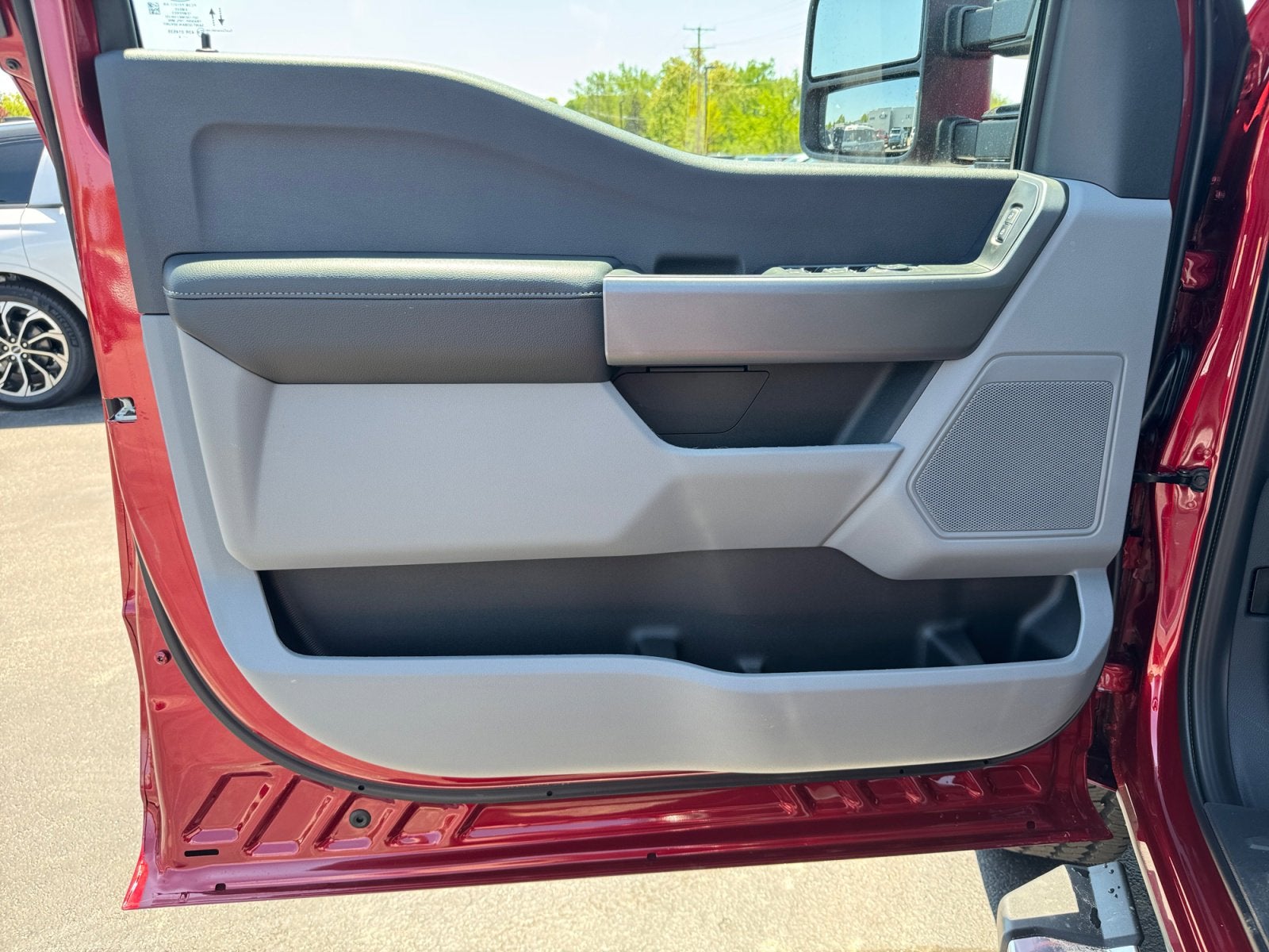 2026 Ford Super Duty F-350 SRW XLT